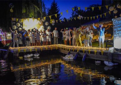 Korsofahrt 2026 auf dem Rhin | geschmücktes Ufer Blumen Party Daisy Day