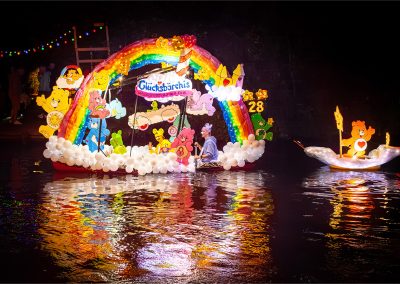 Korsofahrt 2026 auf dem Rhin | geschmücktes Boot Glücksbärchis