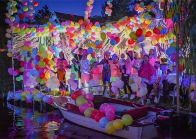 Korsofahrt 2026 auf dem Rhin | geschmücktes Ufer 99 Luftballons